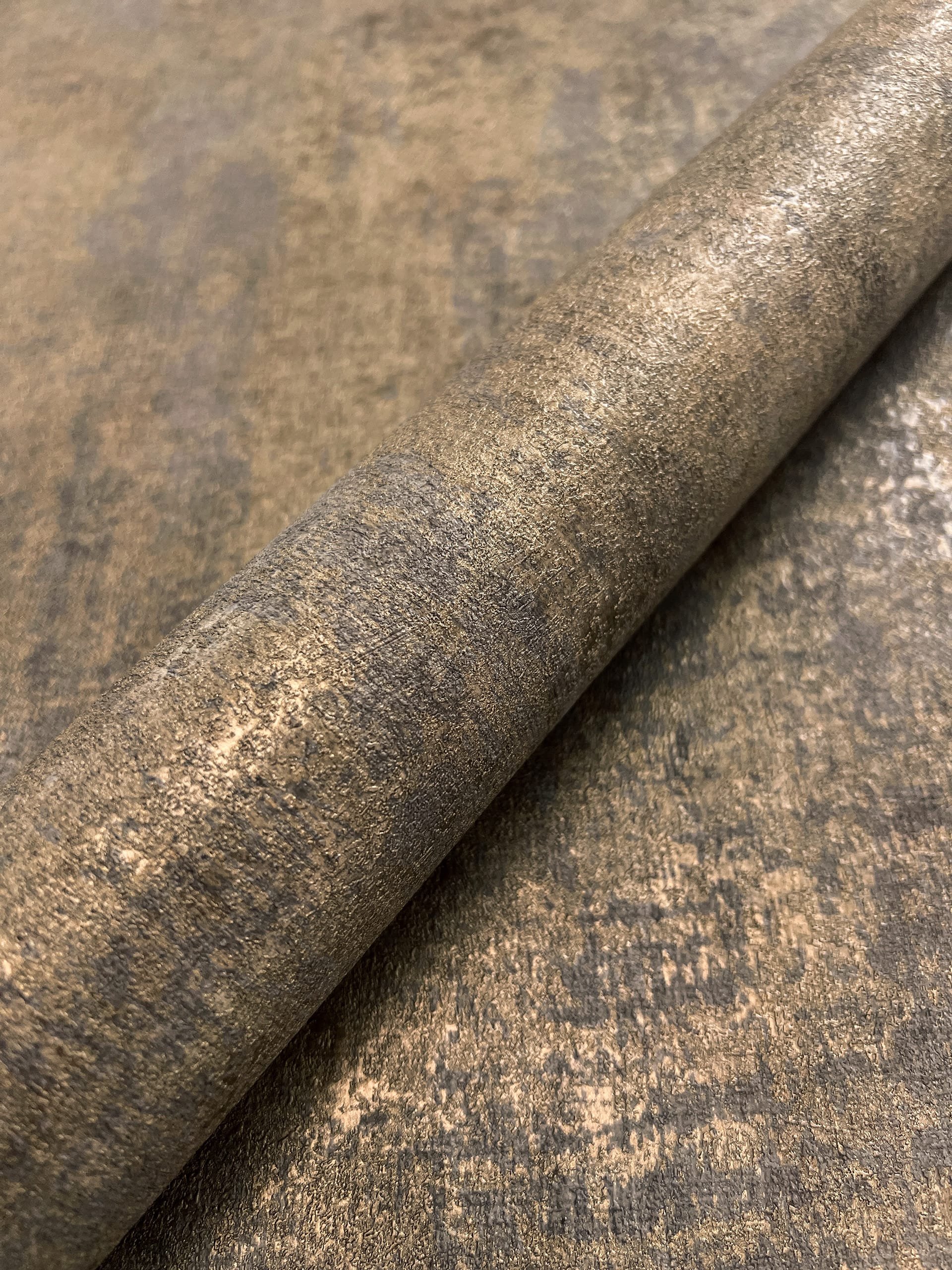 Lucian Taupe Glamour